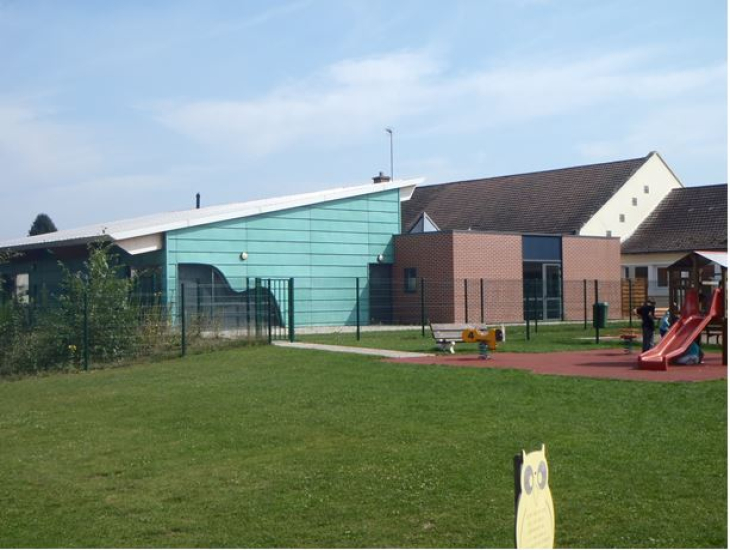 CANTINE + PERISCOLAIRE / LE PLESSIS BRION