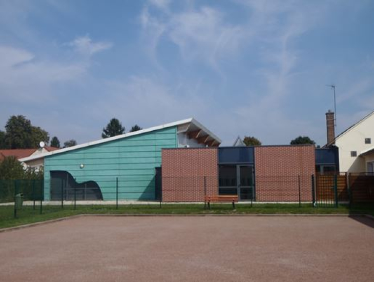 CANTINE + PERISCOLAIRE / LE PLESSIS BRION